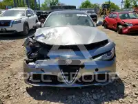 2017 Alfa Romeo Giulia photo