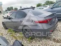 2017 Alfa Romeo Giulia photo