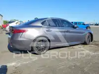 2017 Alfa Romeo Giulia фото