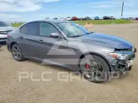 2017 Alfa Romeo Giulia photo
