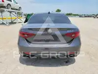 2017 Alfa Romeo Giulia фото