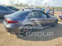 2017 Alfa Romeo Giulia photo