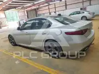 2017 Alfa Romeo Giulia photo