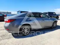 2017 Lexus ES300 photo
