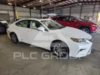 2017 Lexus ES300 photo