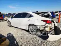 2017 Lexus ES350 photo