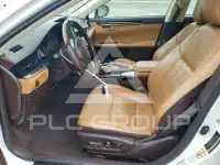2017 Lexus ES350 photo