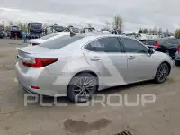 2017 Lexus ES350 photo