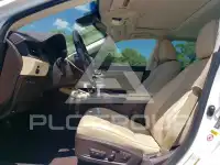 2017 Lexus ES350 photo