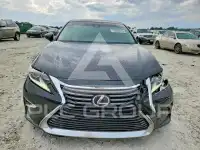 2017 Lexus ES350 photo