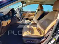 2017 Lexus ES350 photo