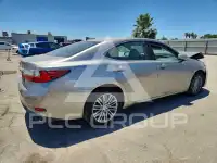 2017 Lexus ES350 photo