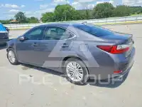 2017 Lexus ES350 photo