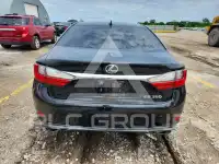 2017 Lexus ES350 photo