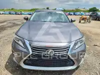 2017 Lexus ES350 фото