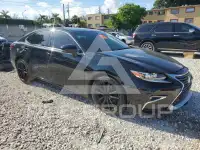 2017 Lexus ES350 photo