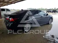 2017 Lexus ES350 photo