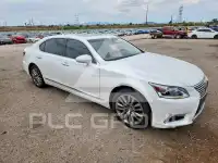 2017 Lexus LS460 photo