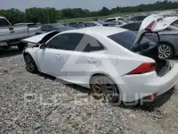 2017 Lexus IS photo