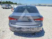 2017 Lexus IS photo