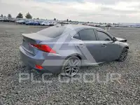 2017 Lexus IS photo