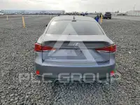 2017 Lexus IS photo