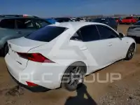 2017 Lexus IS photo