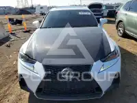 2017 Lexus IS photo
