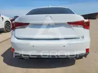 2017 Lexus IS photo