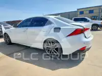 2017 Lexus IS photo