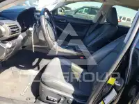 2017 Lexus IS photo