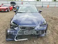 2017 Lexus IS photo