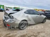 2017 Lexus IS photo