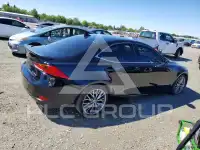 2017 Lexus IS photo