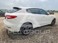 2017 Maserati LEVANTE фото