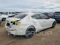 2017 Maserati  фото