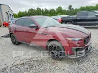 2017 Maserati LEVANTE фото
