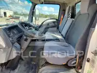 2017 Isuzu NPR фото