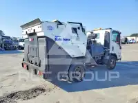 2017 Isuzu NPR photo