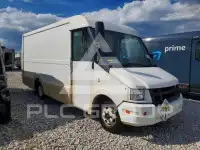 2017 Isuzu  фото