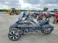 2017 Can-AM SPYDER фото