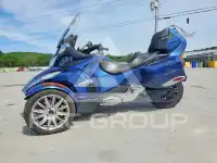 2017 Can-AM SPYDER фото