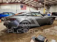 2017 Aston Martin  фото