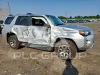 2017 Toyota 4 RUNNER фото