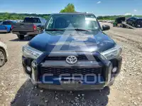 2017 Toyota 4 RUNNER photo