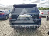 2017 Toyota 4 RUNNER photo