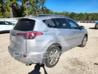 2017 Toyota RAV4 фото