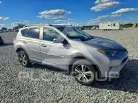 2017 Toyota RAV4 фото