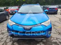 2017 Toyota RAV4 фото