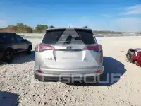 2017 Toyota RAV4 фото